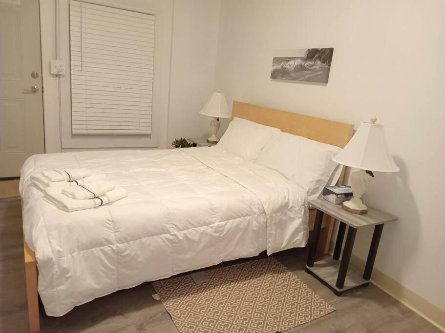 Bright And Cozy Lighthouse Cottage In Greenville Sc Eksteriør bilde